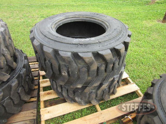 (2) 15-19.5 bar lug tires_4.JPG